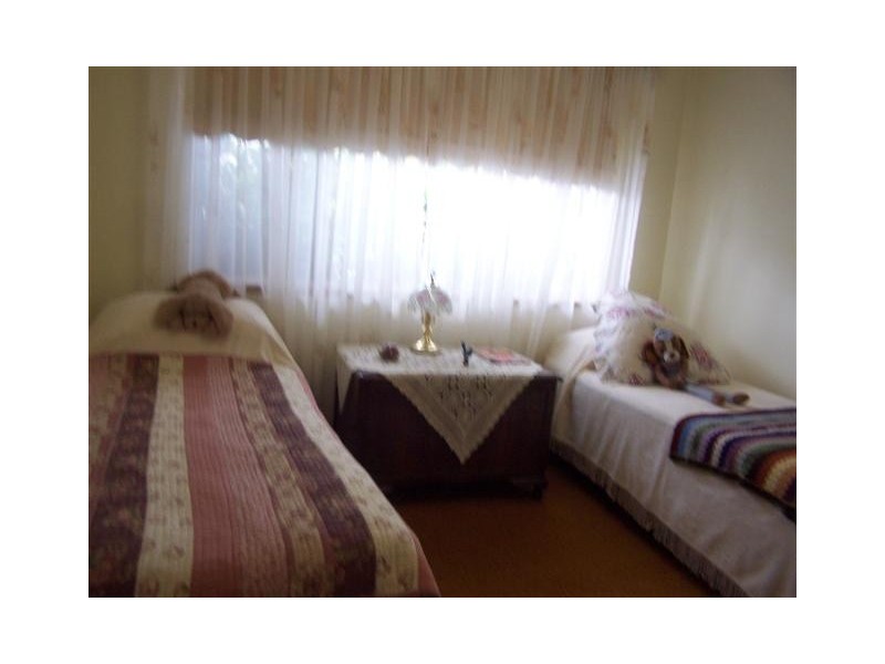 8 Robert Road, Kalamunda WA 6076