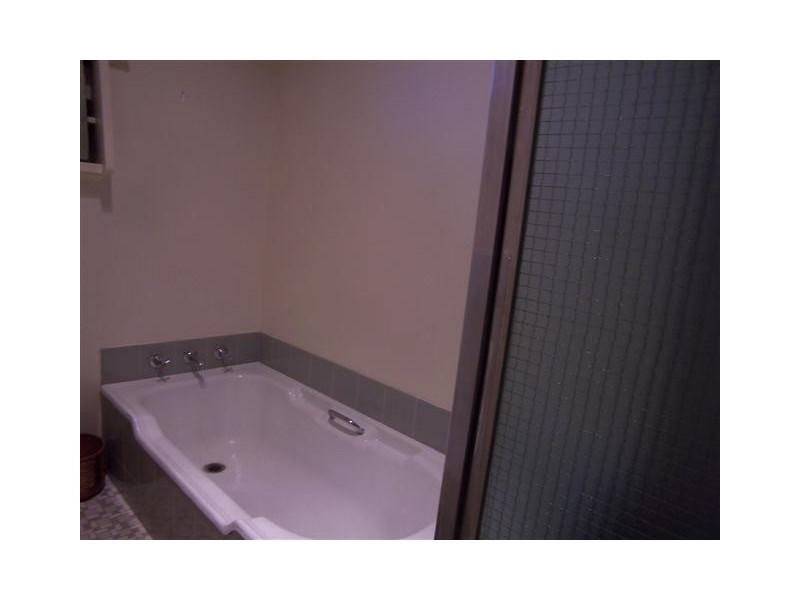 8 Robert Road, Kalamunda WA 6076