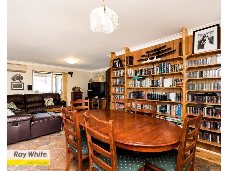 17 Bridgwood Road, Lesmurdie WA 6076