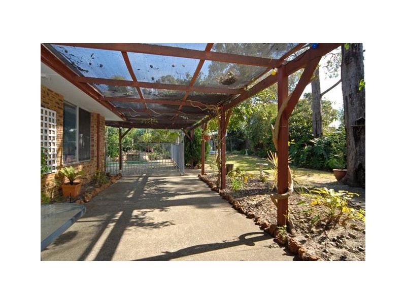 11 Shield Road, Lesmurdie WA 6076