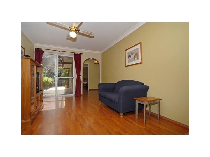 11 Shield Road, Lesmurdie WA 6076
