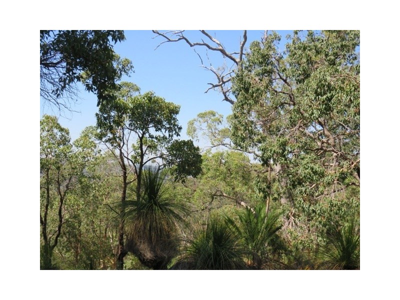 26 Graham Road, Gooseberry Hill WA 6076