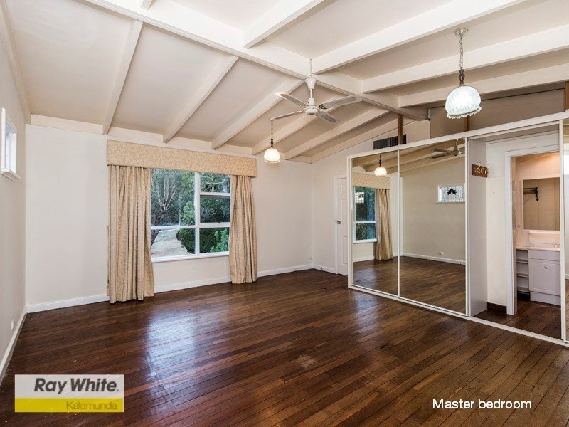 24 Sherborne Road, Gooseberry Hill WA 6076