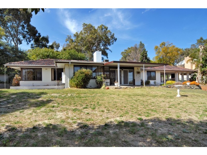 80 Basildon Road, Lesmurdie WA 6076