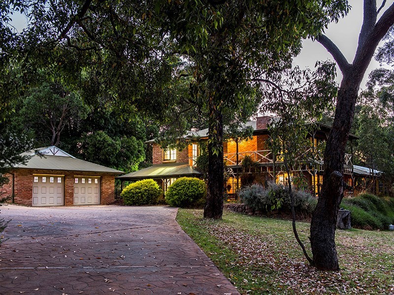 41 Winjana Road, Lesmurdie WA 6076