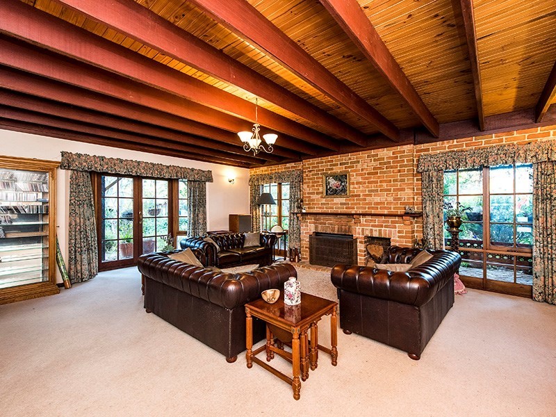 41 Winjana Road, Lesmurdie WA 6076