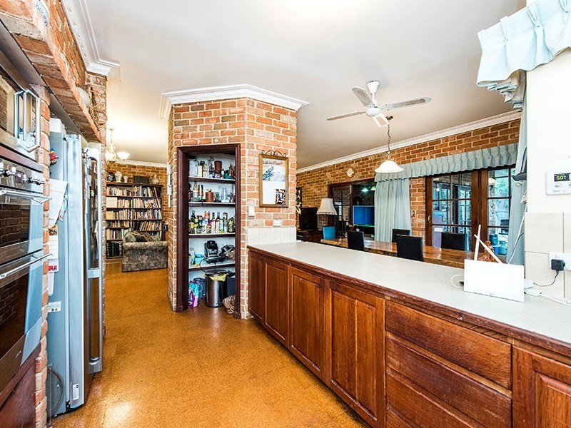 41 Winjana Road, Lesmurdie WA 6076