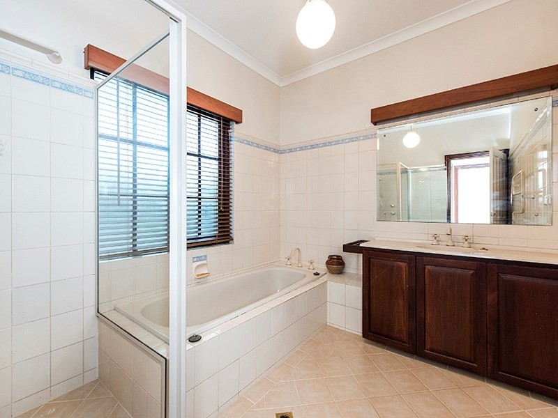 41 Winjana Road, Lesmurdie WA 6076