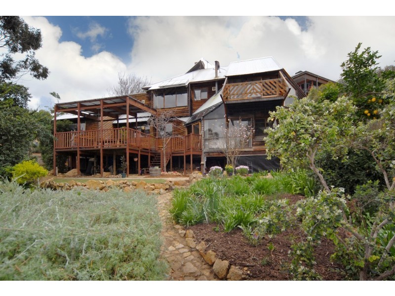 27 Gray Road, Gooseberry Hill WA 6076