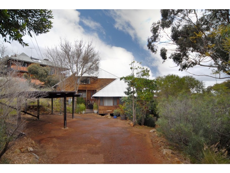 27 Gray Road, Gooseberry Hill WA 6076