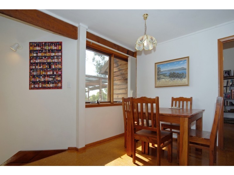 27 Gray Road, Gooseberry Hill WA 6076