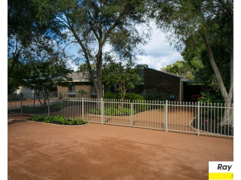 28 Banksia Road, Walliston WA 6076