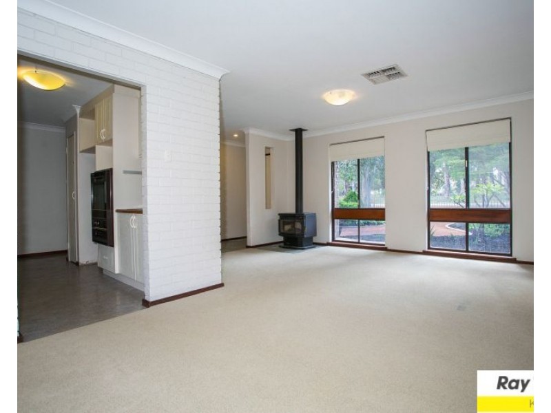 28 Banksia Road, Walliston WA 6076