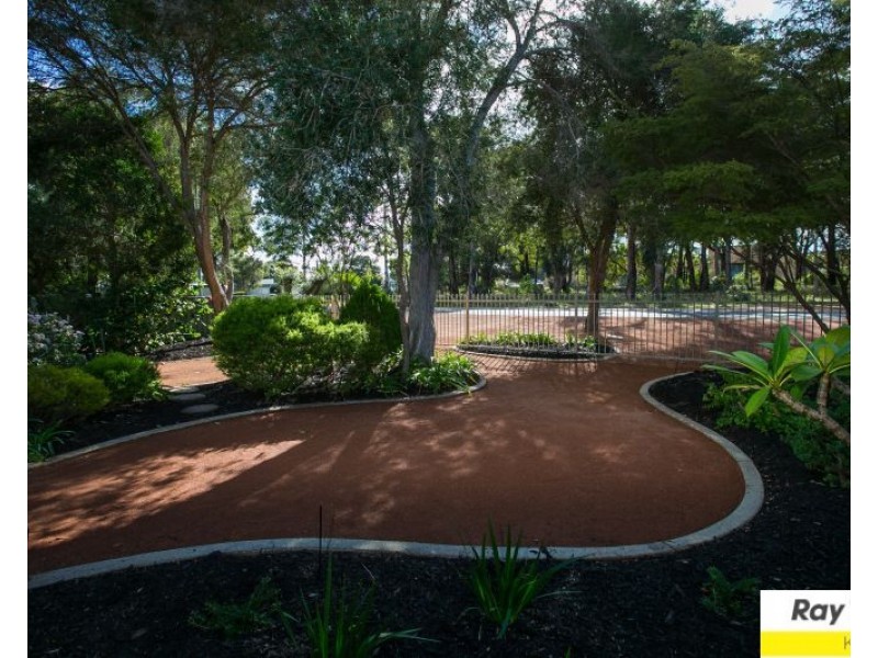 28 Banksia Road, Walliston WA 6076