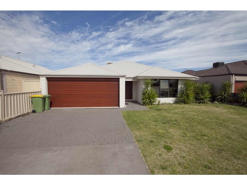 8 Norwich Way, High Wycombe WA 6057