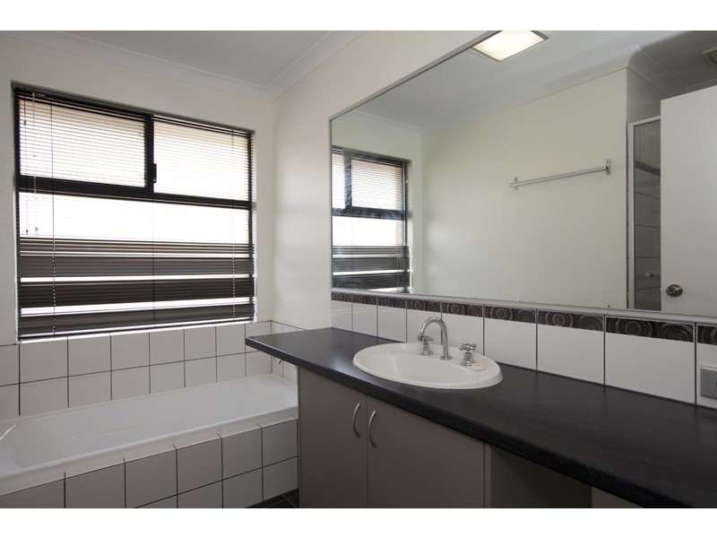 8 Norwich Way, High Wycombe WA 6057