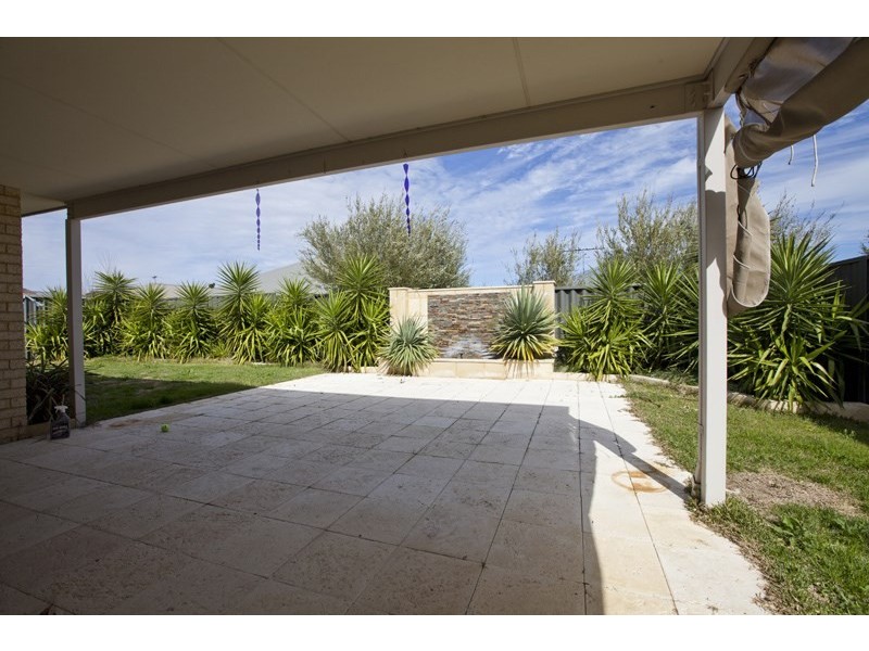 8 Norwich Way, High Wycombe WA 6057