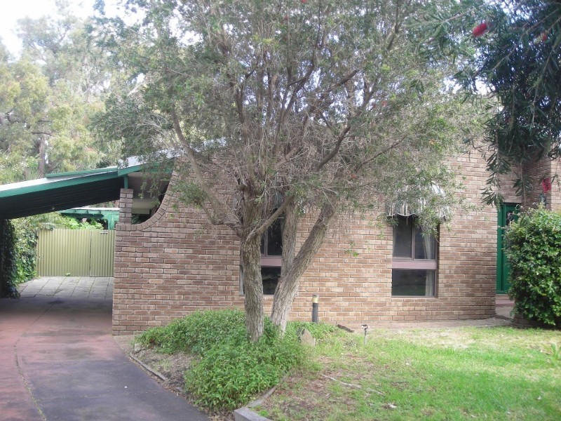 10 Tingle Close, Maida Vale WA 6057