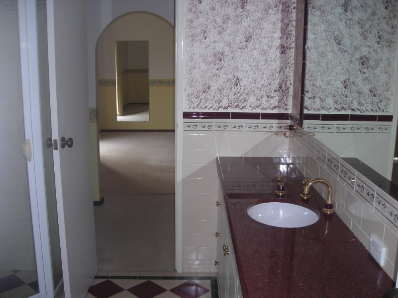 10 Tingle Close, Maida Vale WA 6057