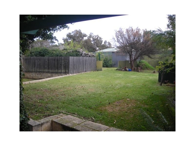 10 Tingle Close, Maida Vale WA 6057