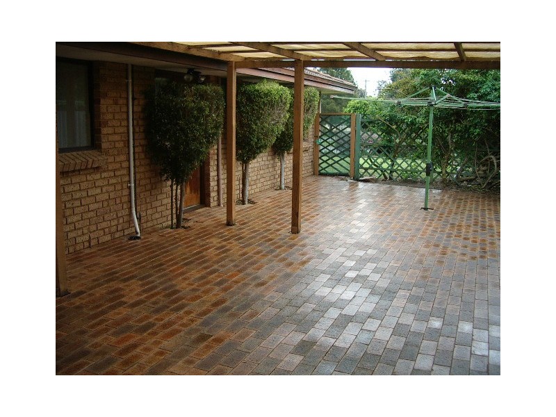 6 Donald Road, Maida Vale WA 6057