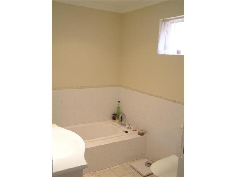 65 Chislehurst Road, Lesmurdie WA 6076