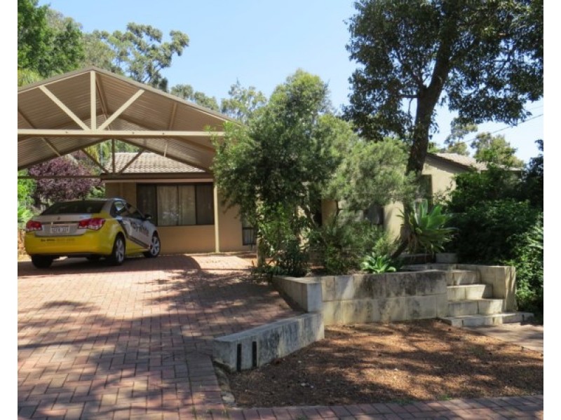 15 Snowball Road, Kalamunda WA 6076