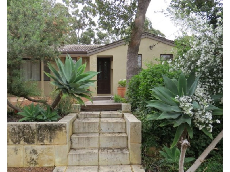 15 Snowball Road, Kalamunda WA 6076