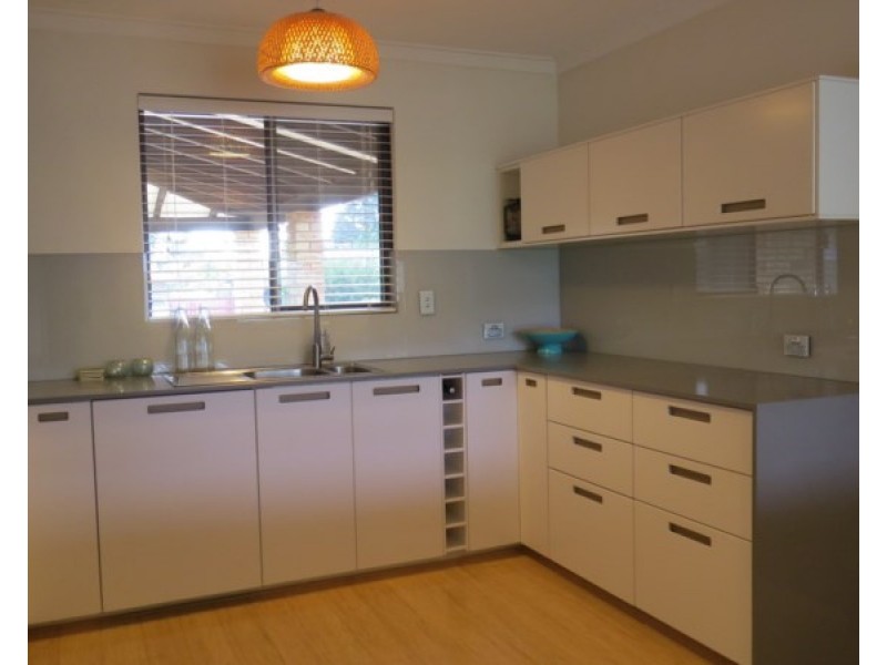 11 Mallee Way, Forrestfield WA 6058