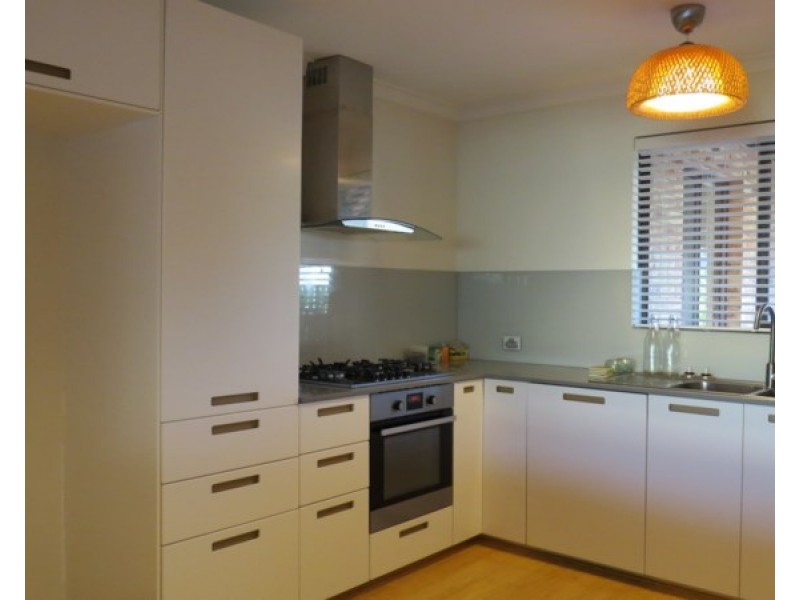 11 Mallee Way, Forrestfield WA 6058