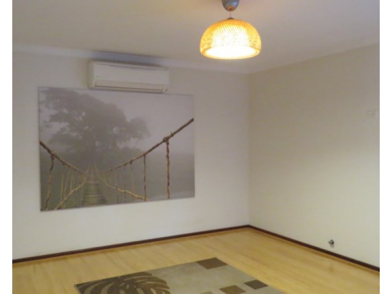 11 Mallee Way, Forrestfield WA 6058