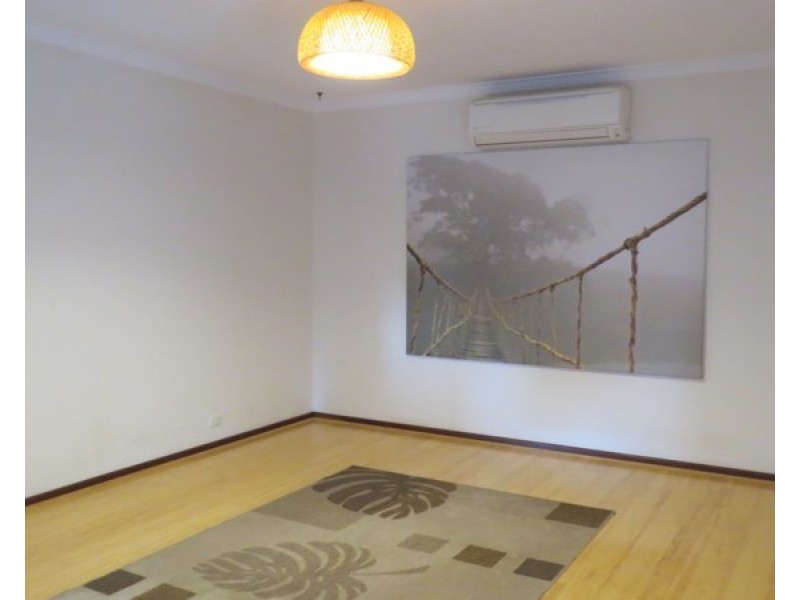 11 Mallee Way, Forrestfield WA 6058