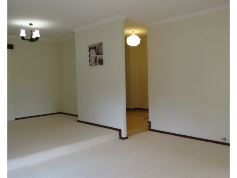 11 Mallee Way, Forrestfield WA 6058