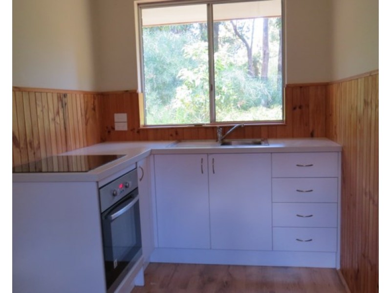 13B Notting Hill Drive, Roleystone WA 6111