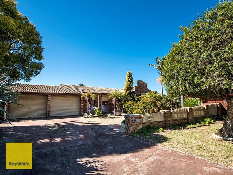 15 Kalmia Way, Forrestfield WA 6058