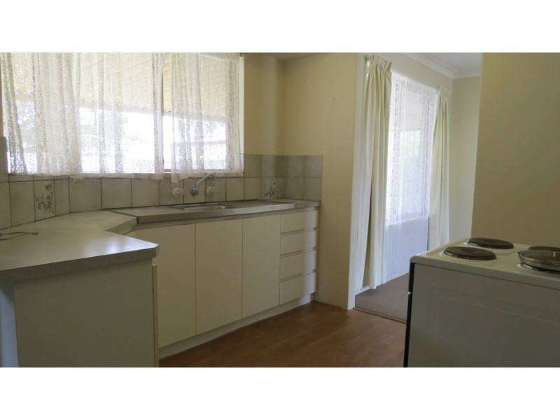 1 Brolga Court, High Wycombe WA 6057