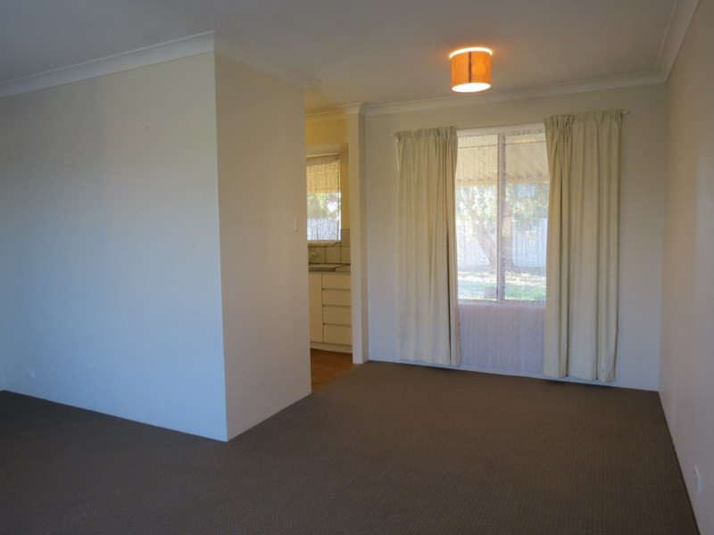 1 Brolga Court, High Wycombe WA 6057