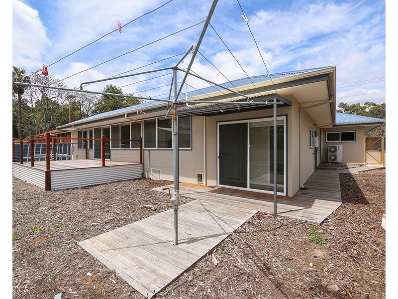 50 Coral Road, Kalamunda WA 6076