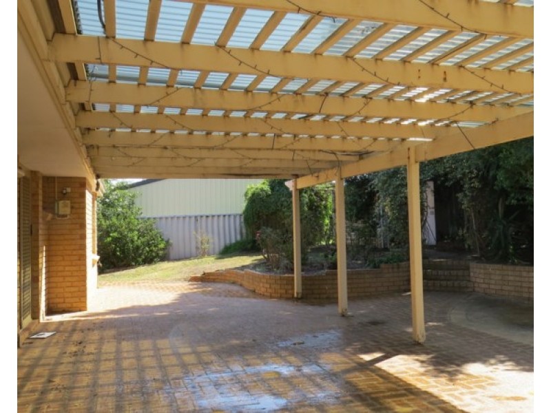 15 Madderson Road, High Wycombe WA 6057