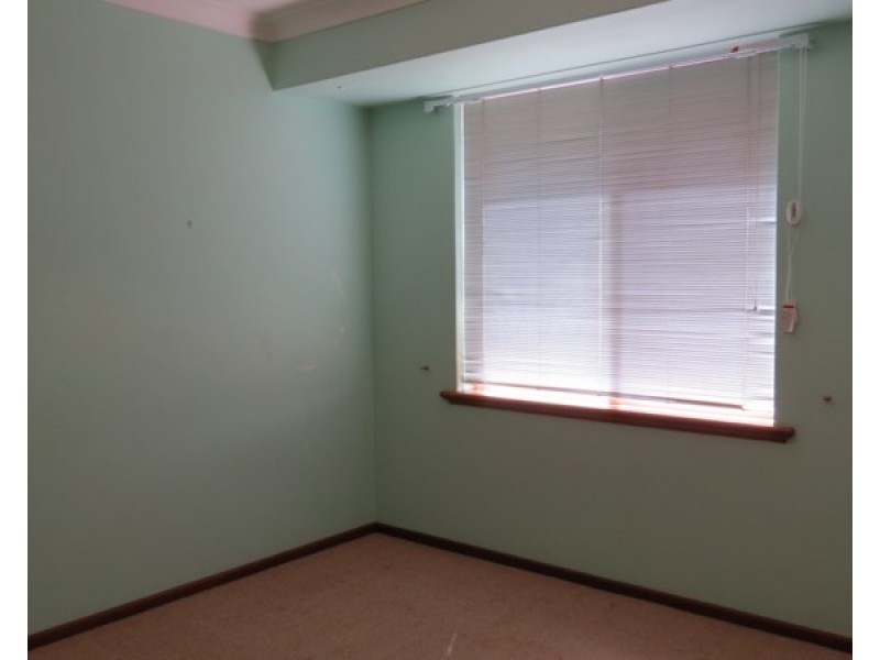 15 Madderson Road, High Wycombe WA 6057