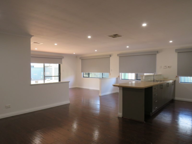 8 Denver Rise, High Wycombe WA 6057