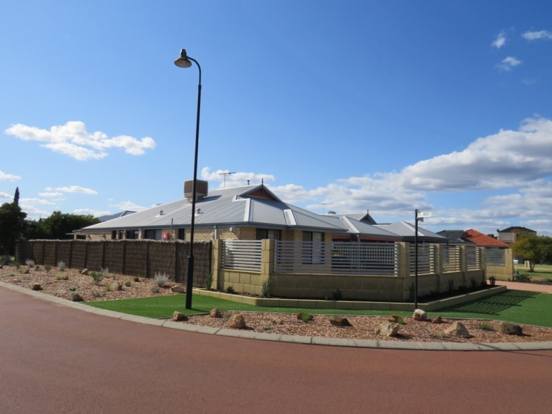 8 Denver Rise, High Wycombe WA 6057