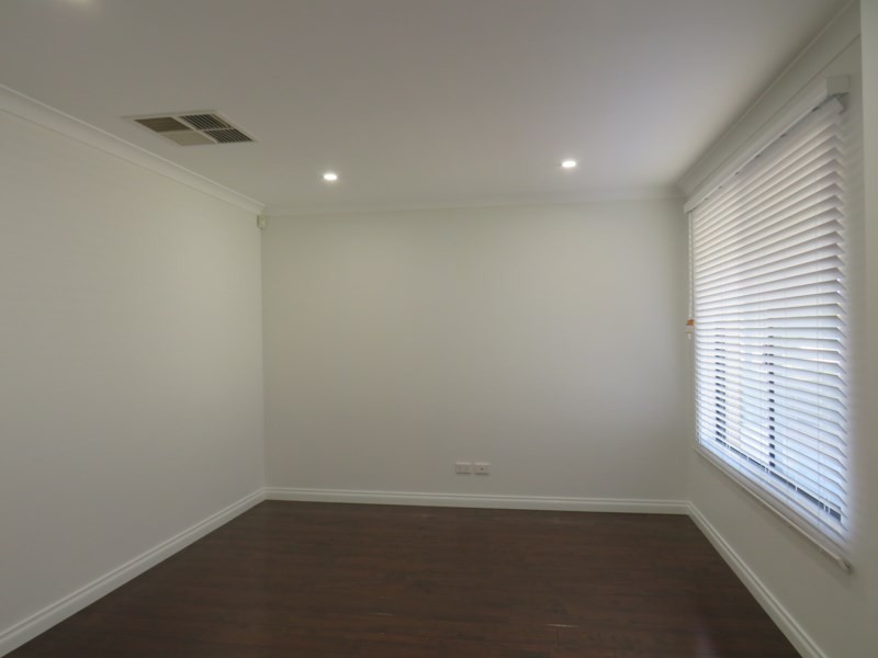 8 Denver Rise, High Wycombe WA 6057