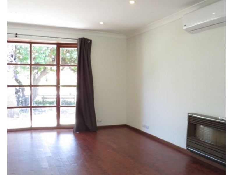 22 Glyde Road, Lesmurdie WA 6076