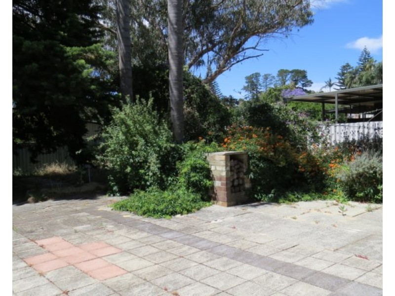 22 Glyde Road, Lesmurdie WA 6076