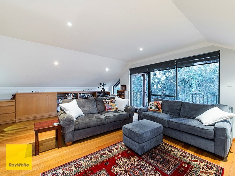 4 Summerfield Place, Gooseberry Hill WA 6076