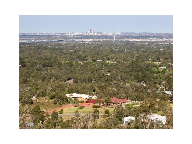 4 Summerfield Place, Gooseberry Hill WA 6076