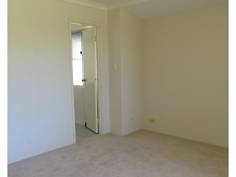 8A Dillon Place, Gosnells WA 6110