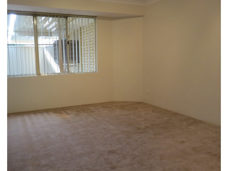 8A Dillon Place, Gosnells WA 6110