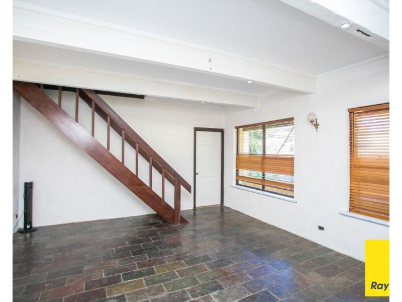 186 Urch Road, Roleystone WA 6111